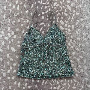 Body by Victoria Y2K sequin lined top. Green-grey